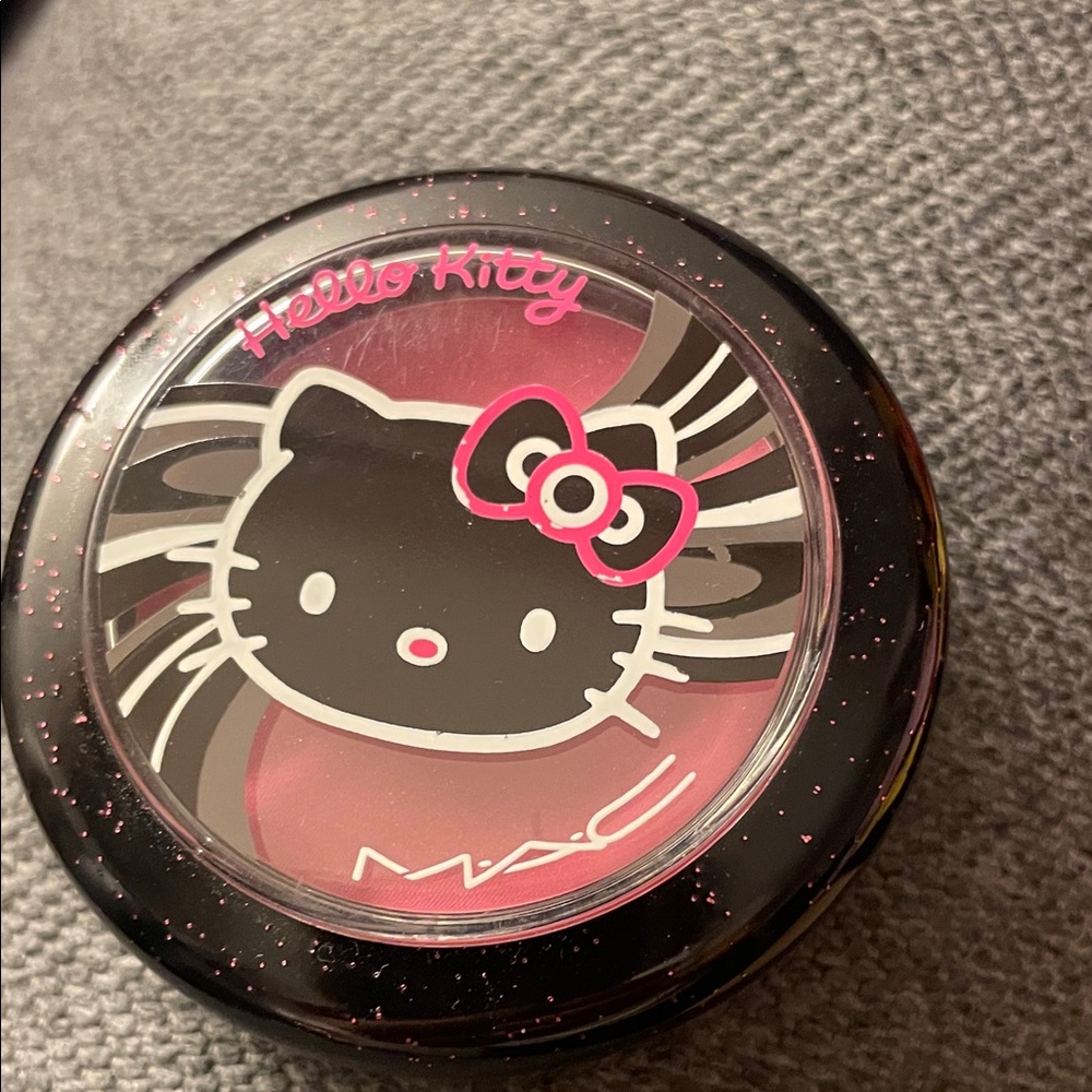 MAC Hello Kitty Tippy Blush